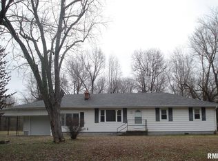 5082 Springer Ridge Rd, Carbondale, IL 62902