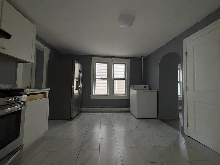 249 Rutter Ave #2 — Photo 9