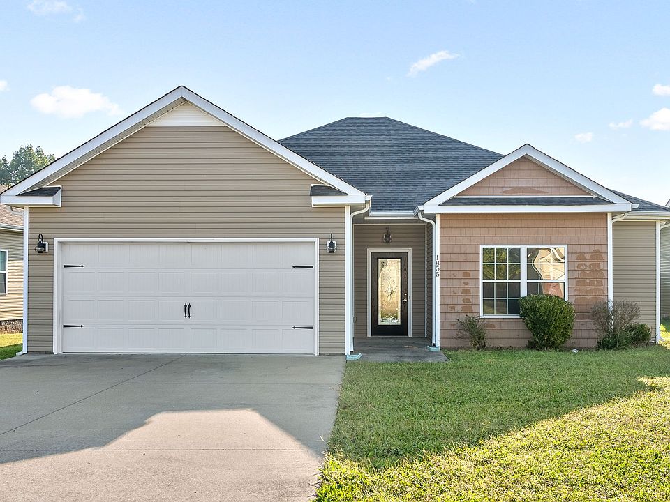 1st image of 1855 Camelot Dr
