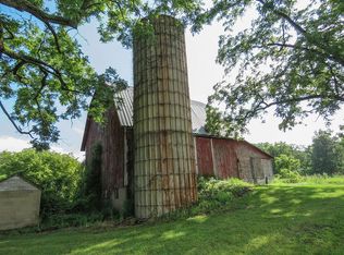 7623 Riverside Rd, Brooklyn, MI 49230