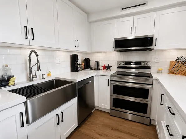 9491 Evergreen Place #307, Davie, FL 33324