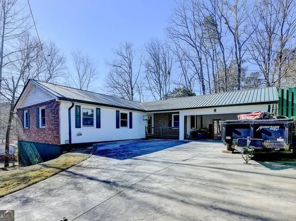 3527 Lakeview Dr, Gainesville, GA 30501