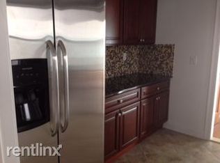 6264 60th St, Ridgewood, NY 11385