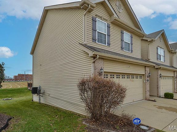 3rd image of 6838 Hampshire Ct