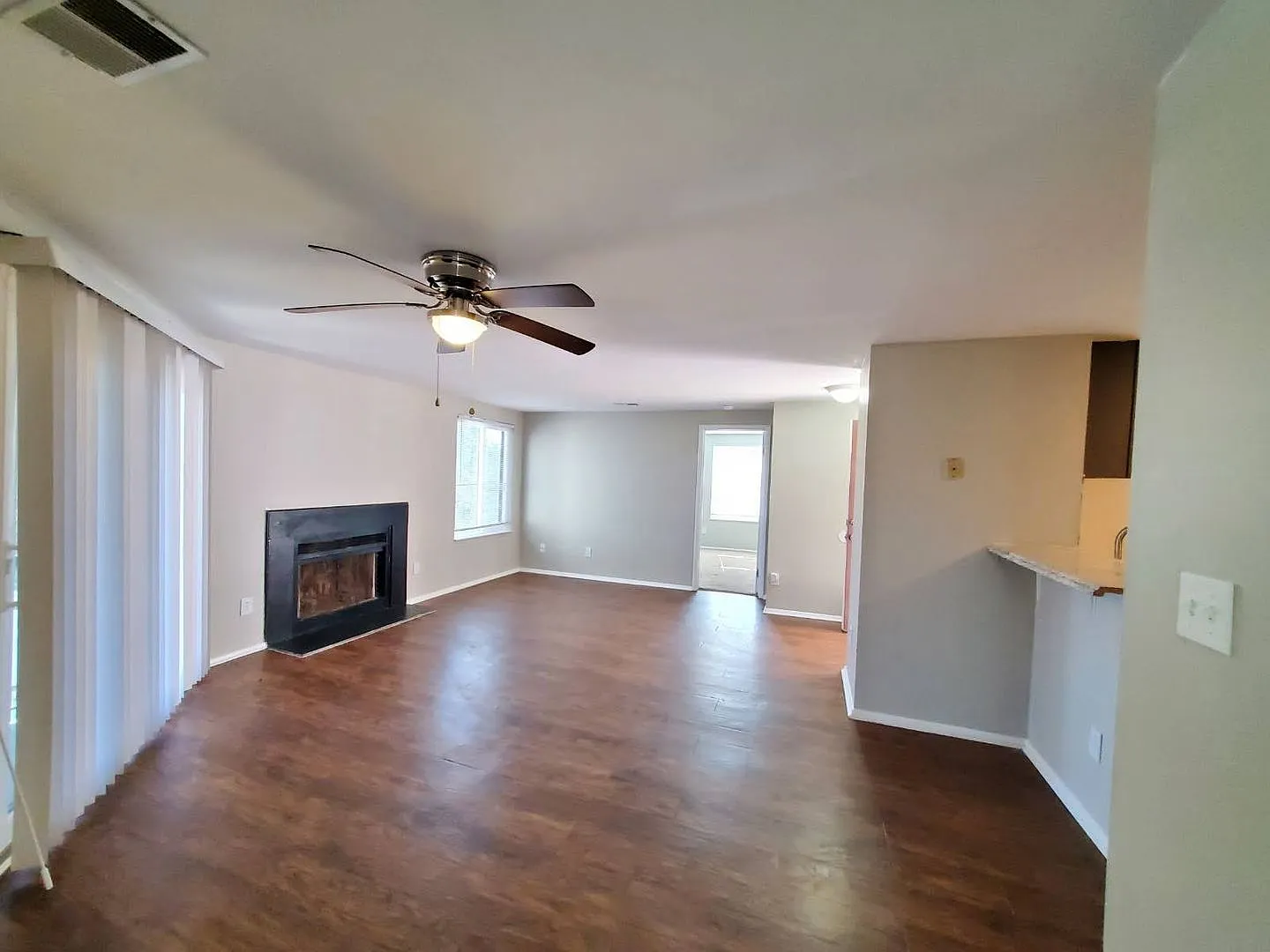 Beautiful Condo Available for Rent in Charlotte, NC 28212 — Photo 4