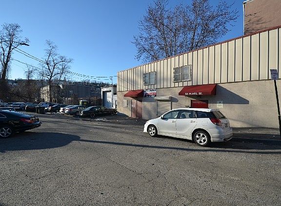 2nd image of 53 Pearl St