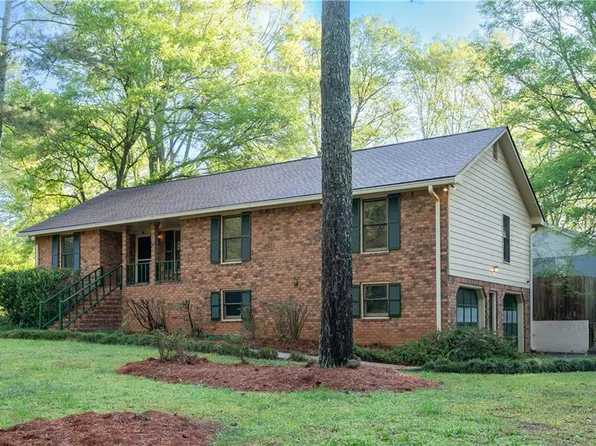 103 Woodhaven Dr, Cartersville, GA 30120