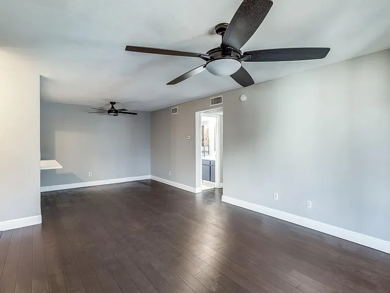 8110 Skillman St #2019 — Photo 9