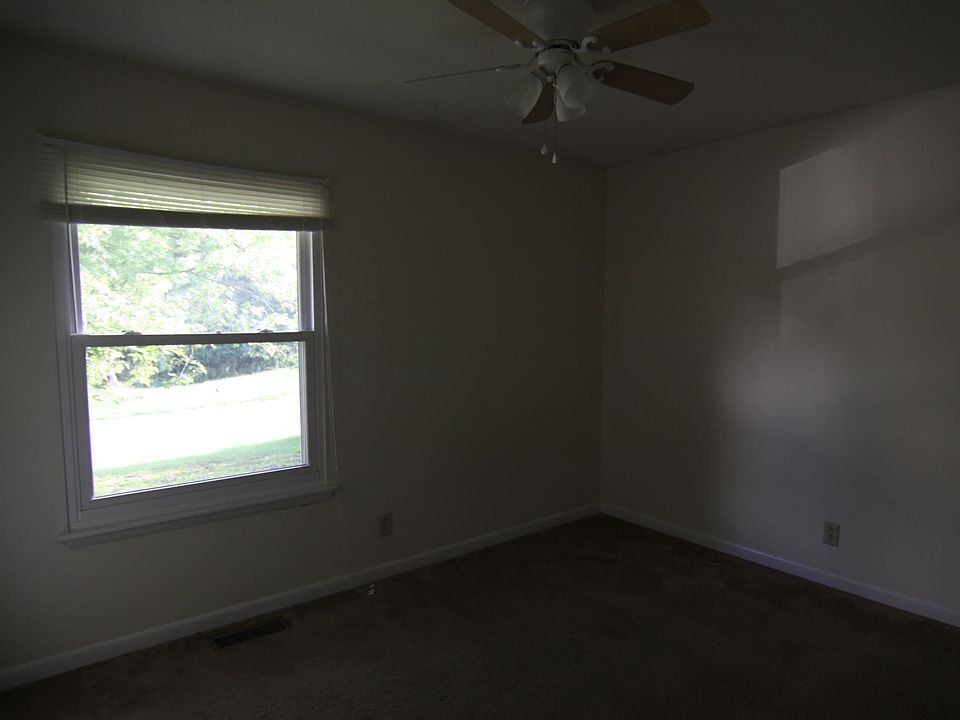 1st image of 203 Al Oerter Dr