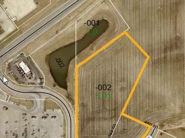 Hawthorne Dr, Charleston, IL 61920