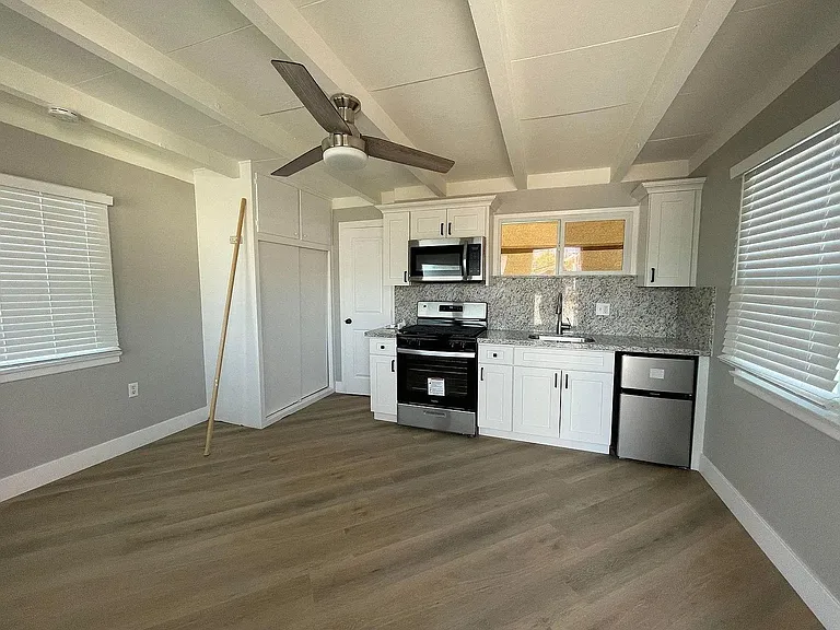 1032 California St — Photo 18