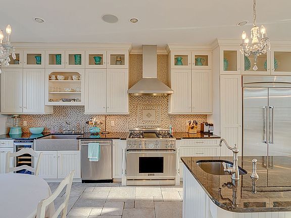 4th image of 324 Beach 149 St #149