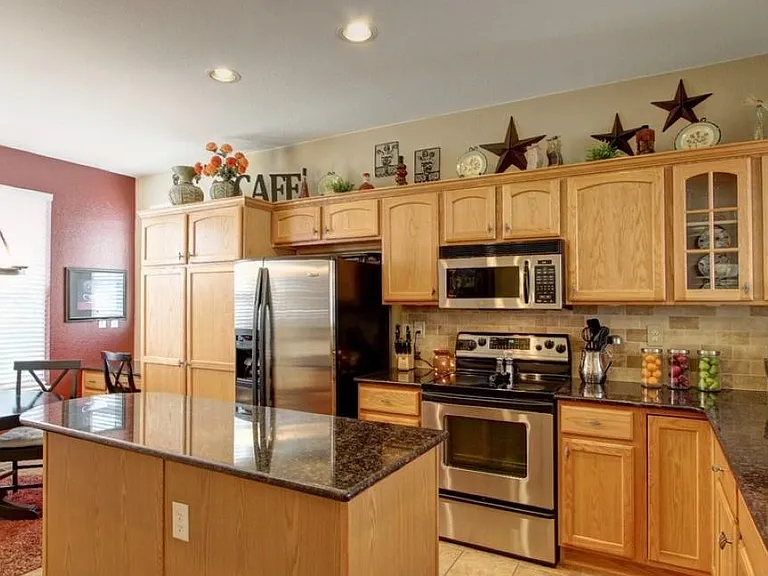 10598 Jewelberry Trl — Photo 5
