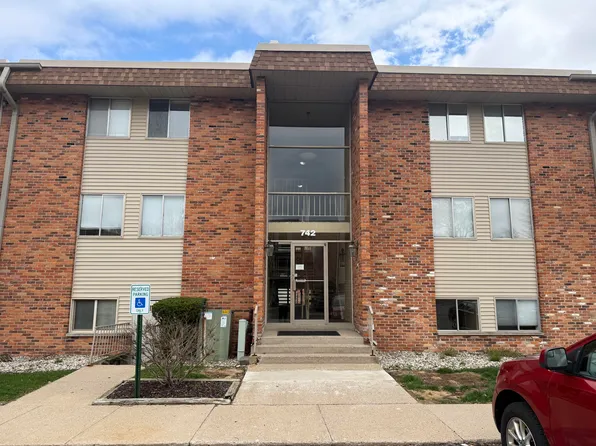 742 W Kilgore Rd APT 106, Kalamazoo, MI 49008