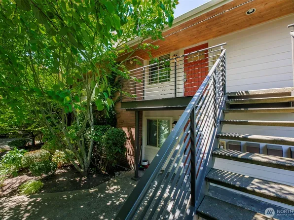 2014 Hoyt Avenue, Everett, WA 98201