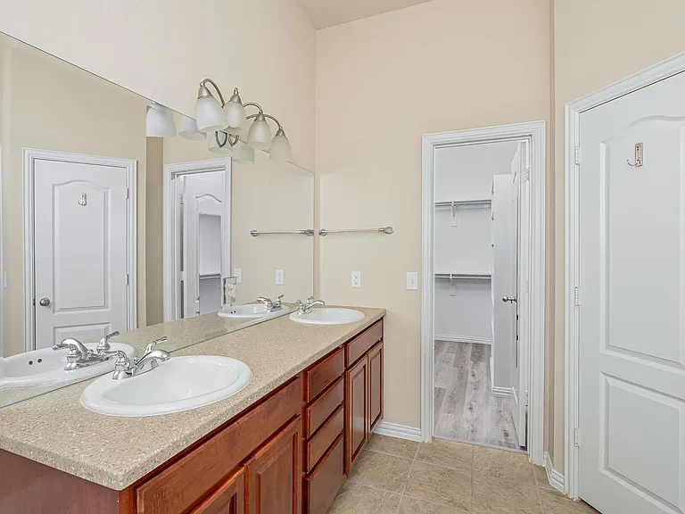 11085 Prescott Dr — Photo 6