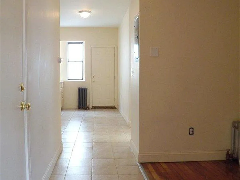 217 Highland Ave #2 — Photo 3