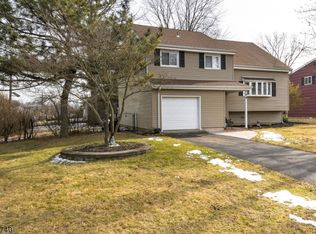 48 Sycamore St, Somerville, NJ 08876