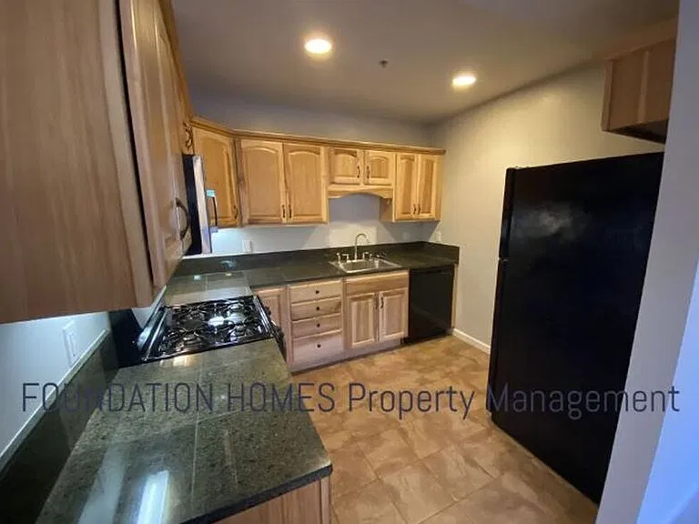 1531 Sir Francis Drake Blvd — Photo 5