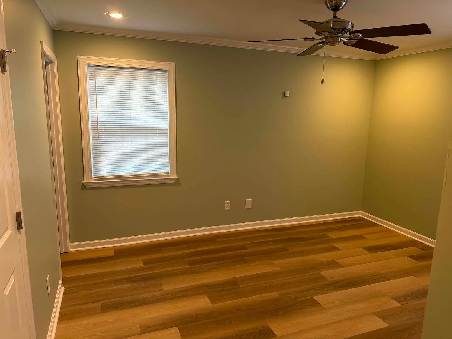 4 bed, 1779 sqft, $2,000 — Photo 3
