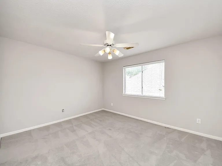 1611 Barton Creek Trl — Photo 39