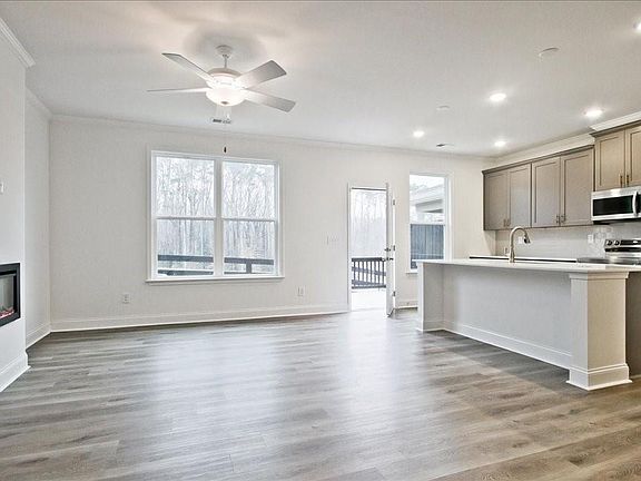7th image of this home