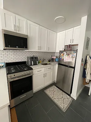 Rented by SP Brokerage Inc | media 17