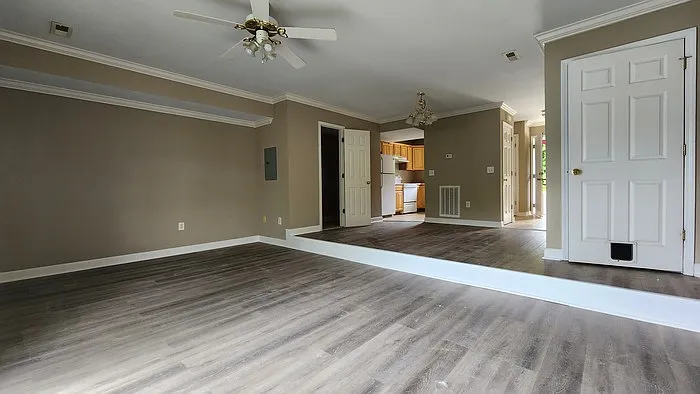 2 bed, 1.5 bath, 1100 sqft, $1,395 — Photo 3
