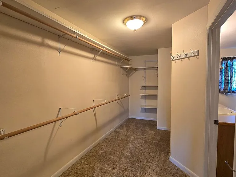 712 SW 4th St — Photo 11