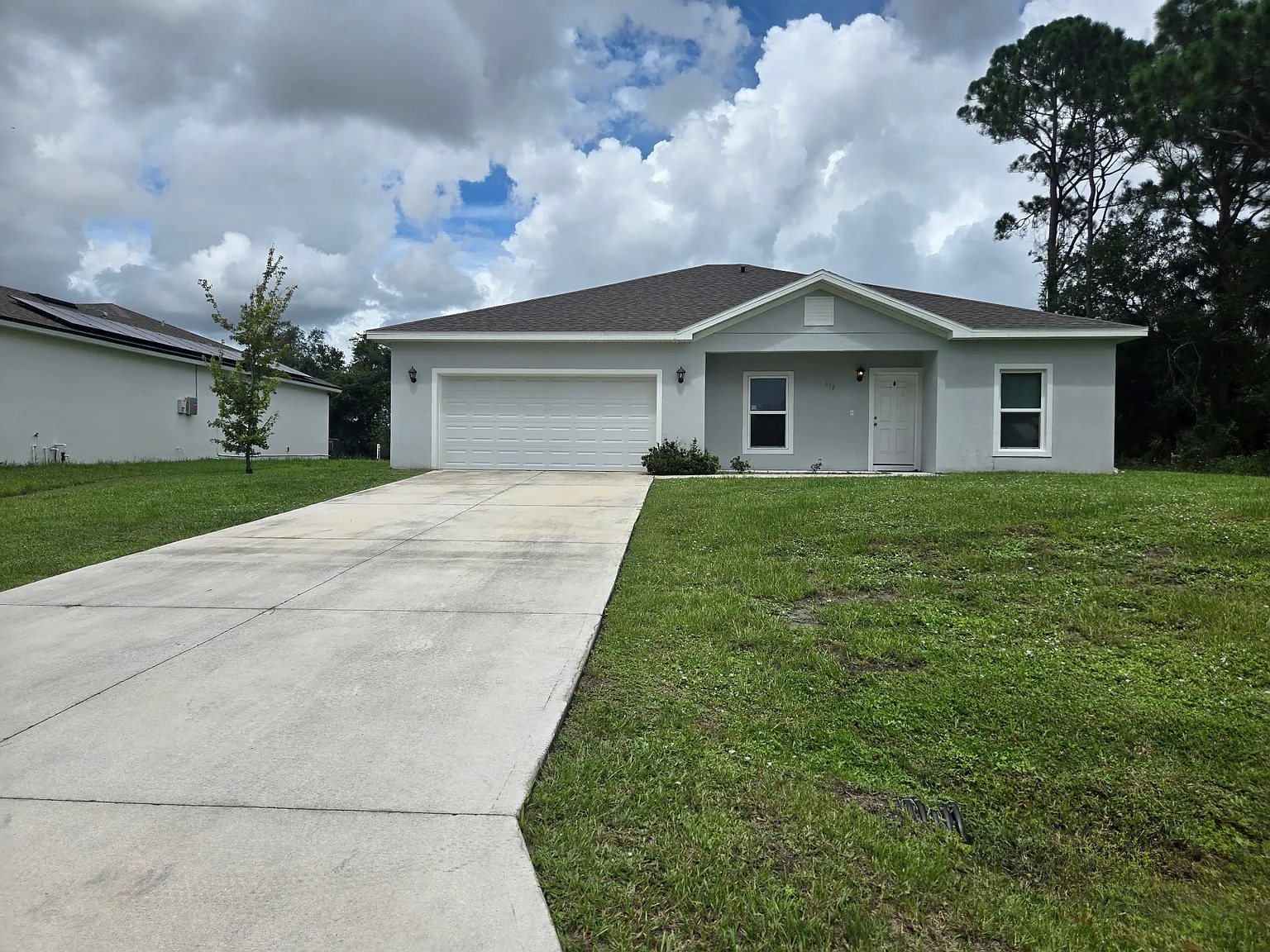 4 bed, 1724 sqft, $2,200 — Photo 1