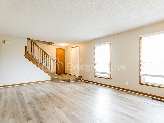 3rd image of 3823 NE Beechwood Dr