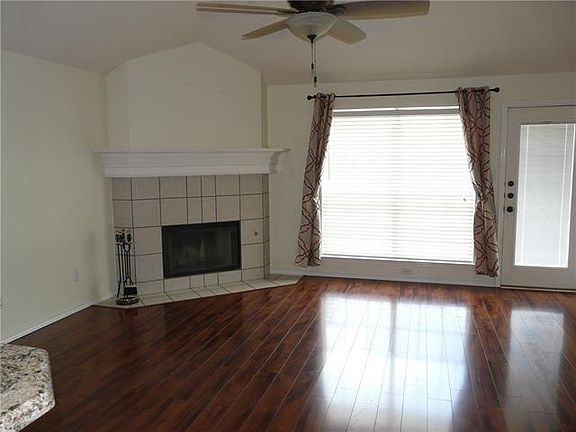4th image of 4829 Stetson Dr S