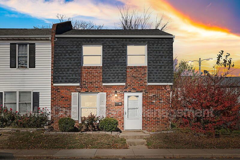 1st image of 129 Hickok Cir