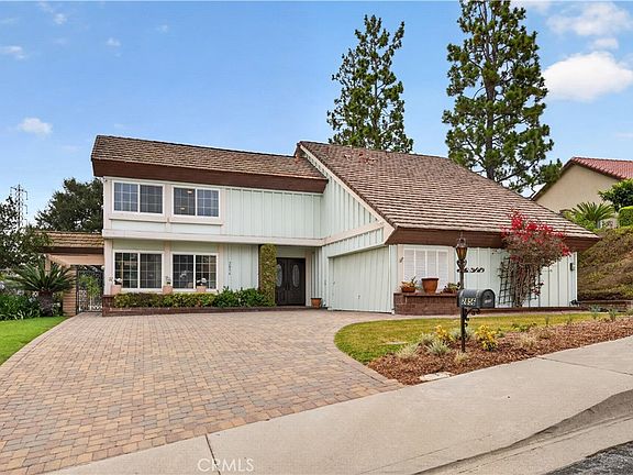 2nd image of 2856 Garona Dr