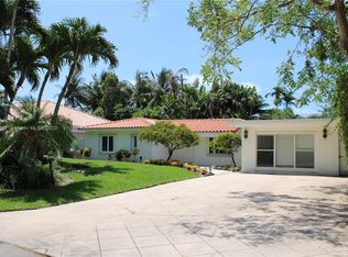 200 W Mashta Dr, Key Biscayne, FL 33149
