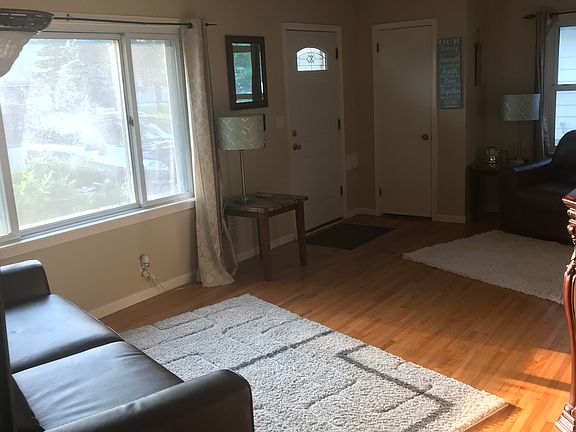 5th image of 8225 Fremont Ave S