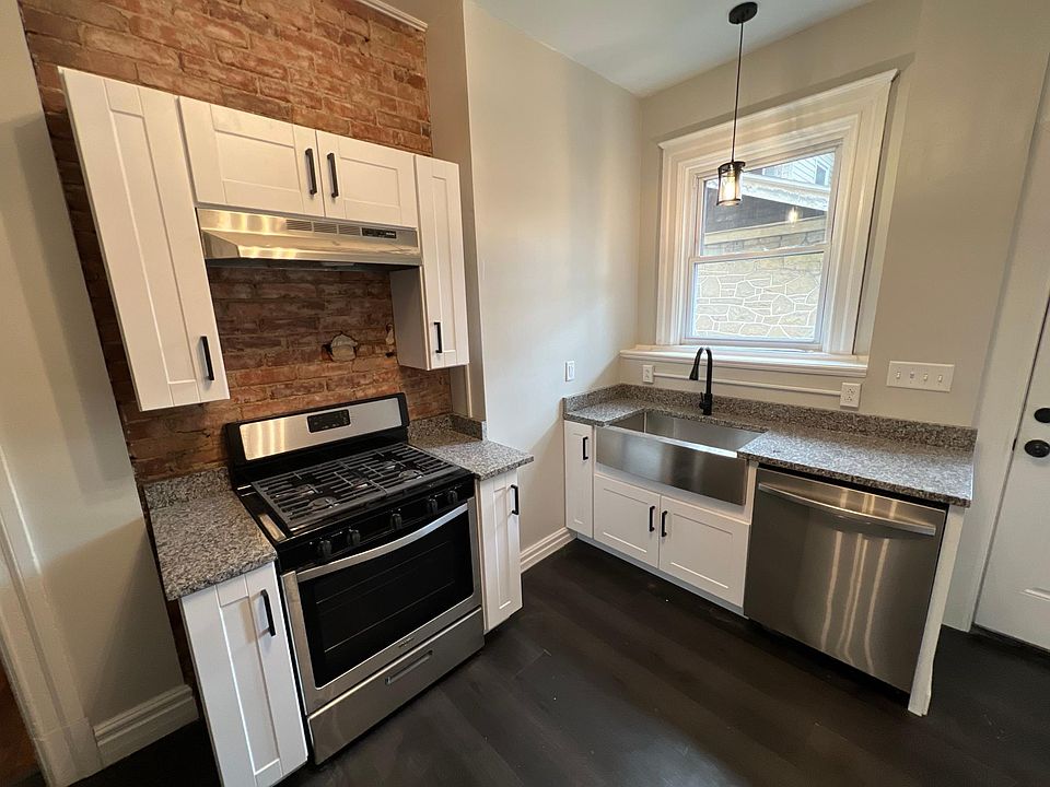1st image of 323 Lincoln Ave #1