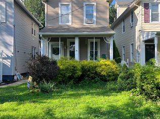 607 Cinnaminson St, Riverton, NJ 08077
