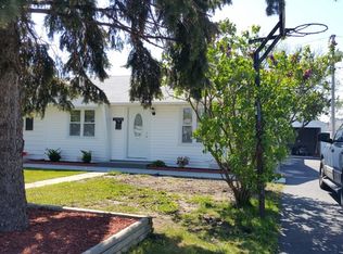 8800 S Corcoran Rd, Hometown, IL 60456