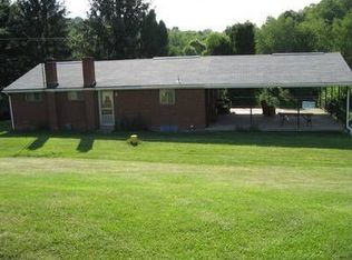 671 Pleasant Hills Rd, Hookstown, PA 15050