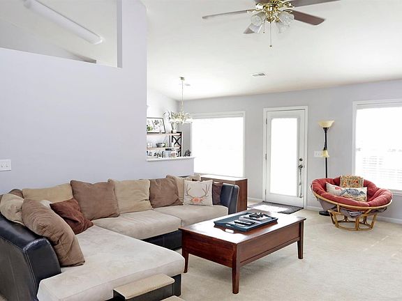 4th image of 116 Kensington Pl