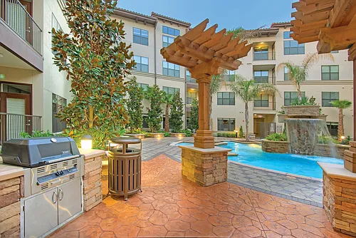 Broadstone Toscano Photo 1