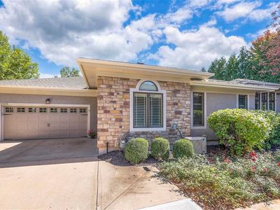 6105 W 102nd Ct, Overland Park, KS, 66207