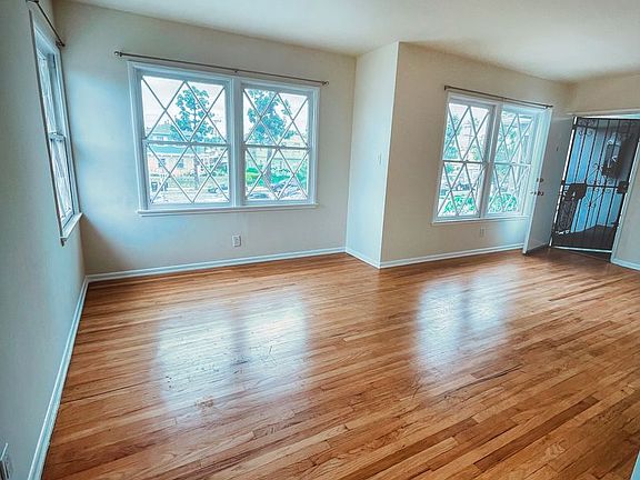 5th image of 8114 Crenshaw Blvd APT 3