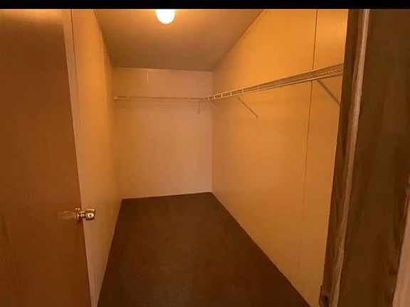 4th image of 292 Van Buren Cir