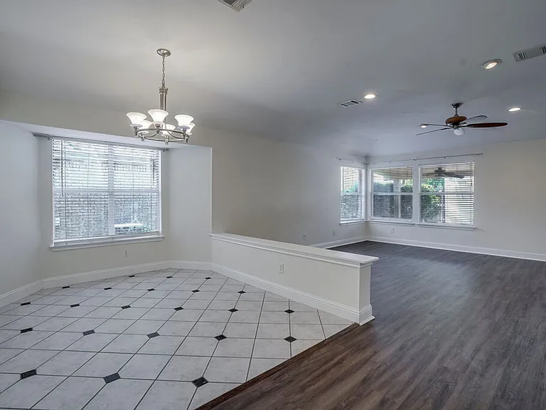 17004 Bishopsgate Dr — Photo 6