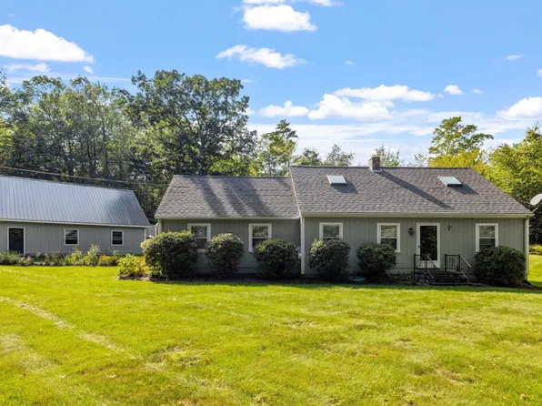 71 Driftwood Drive, Moultonborough, NH 03254