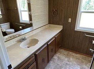 613 Rod And Gun Club Rd, Riddle, OR 97469