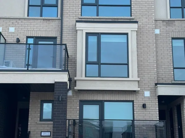 5 Romilly Ave #7, Brampton, ON L7A 5L8