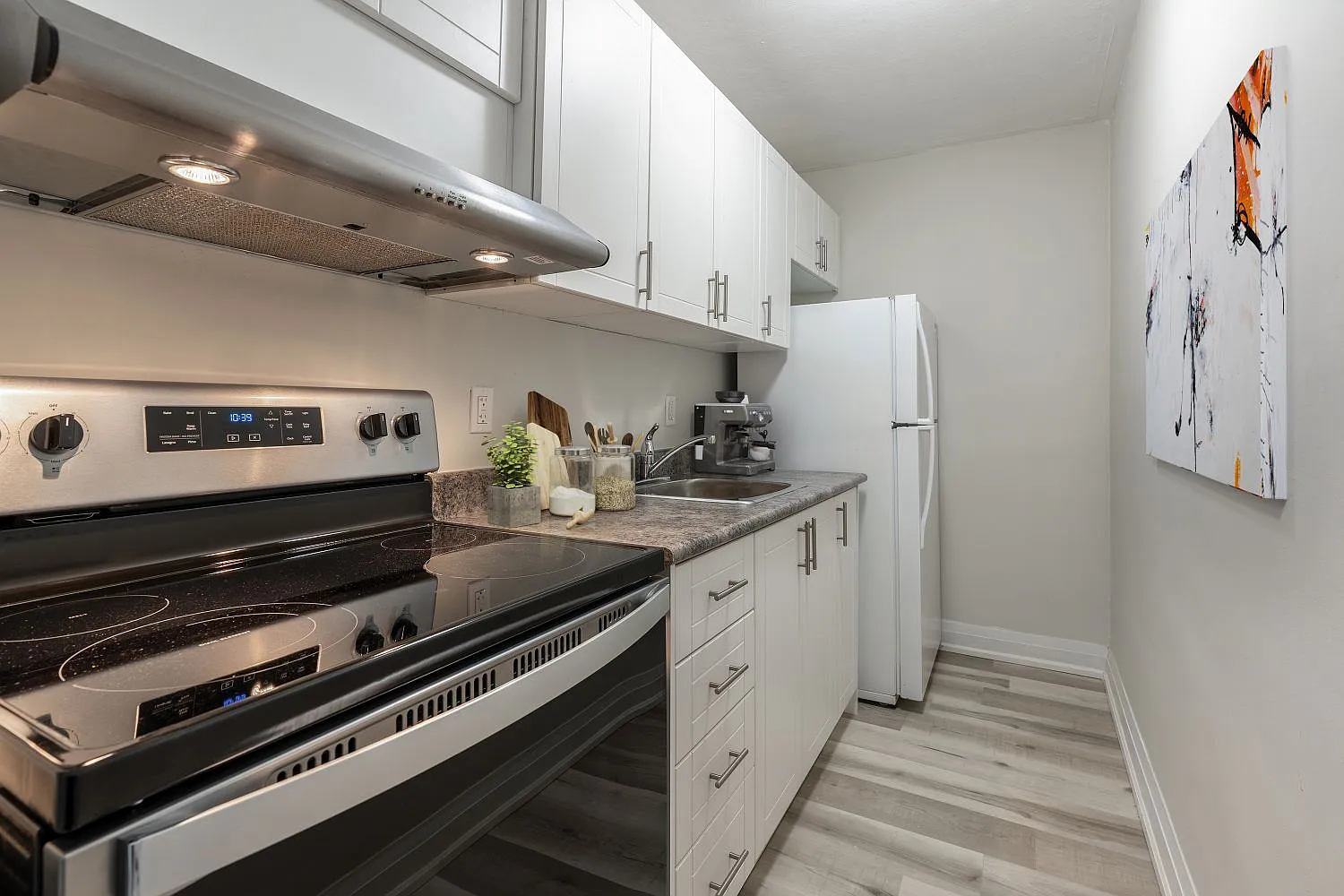 240 Southwood Drive — Photo 4